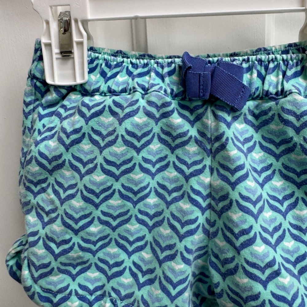Vineyard Vines 2T Girls Blue Whale Soft Shorts with Pockets - Picture 3 of 5